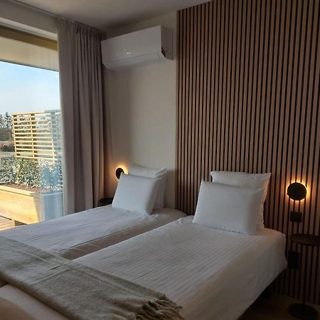 Hotel Essenza Puurs Exteriör bild