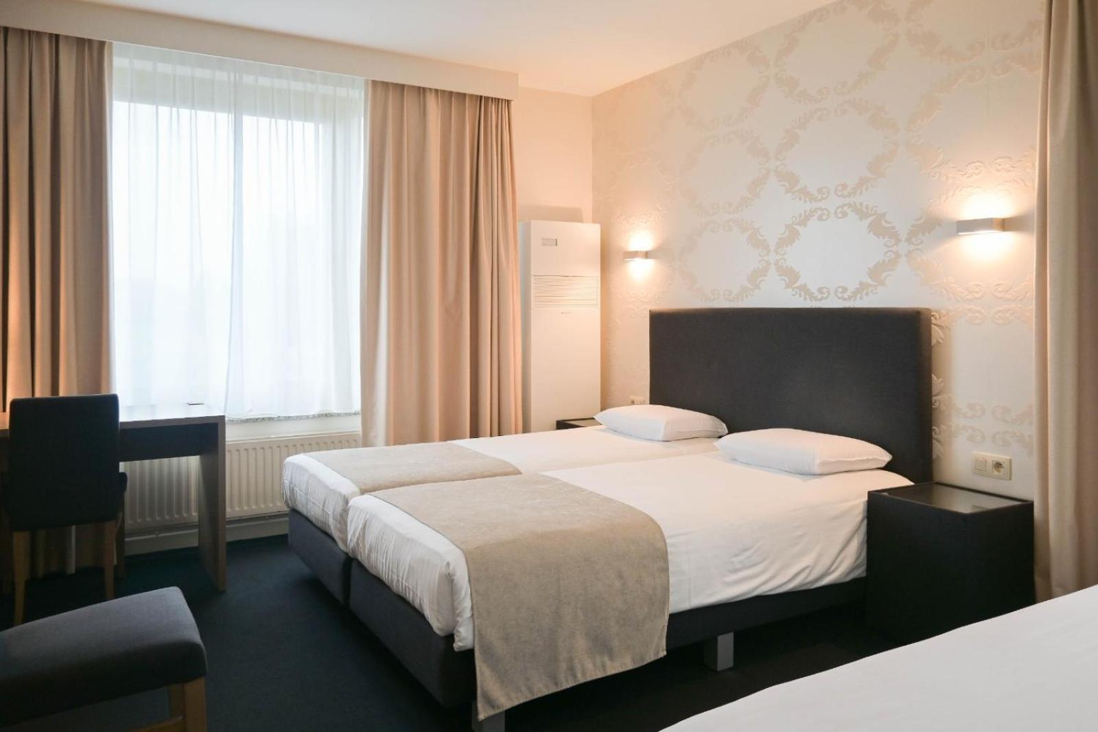 Hotel Essenza Puurs Exteriör bild