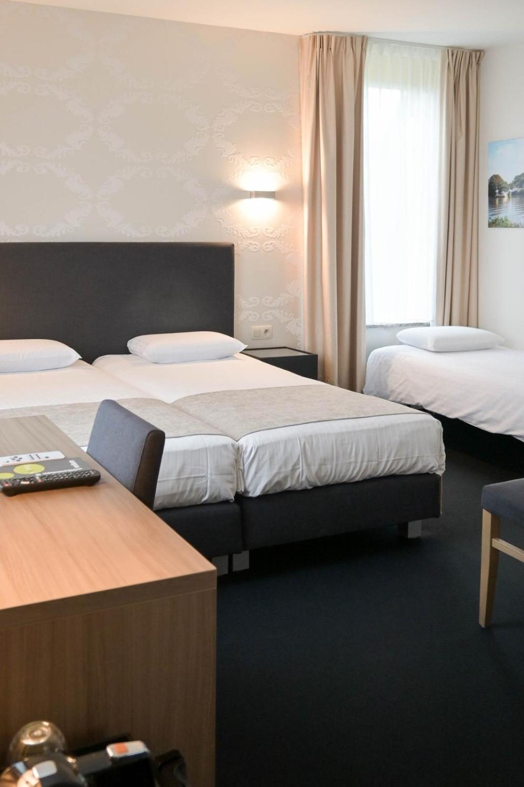 Hotel Essenza Puurs Exteriör bild