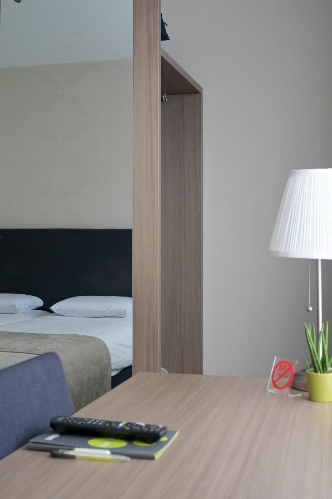 Hotel Essenza Puurs Exteriör bild